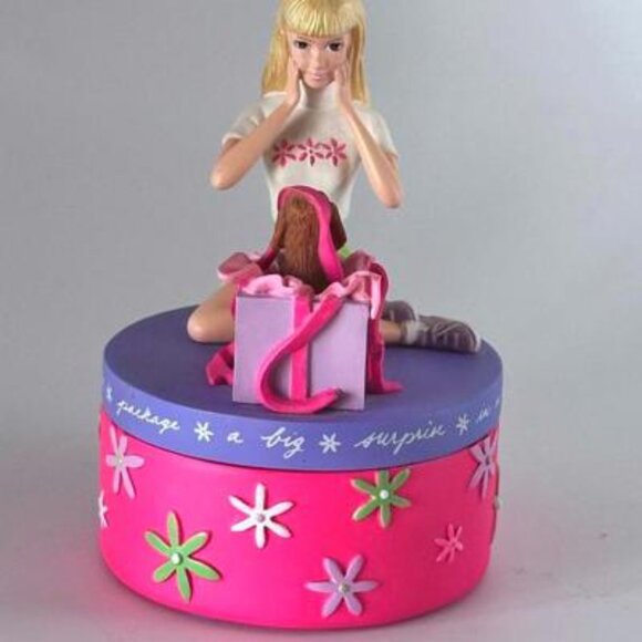 Barbie 1999 Mattel Surprise Box Figurine - Picture 5 of 6